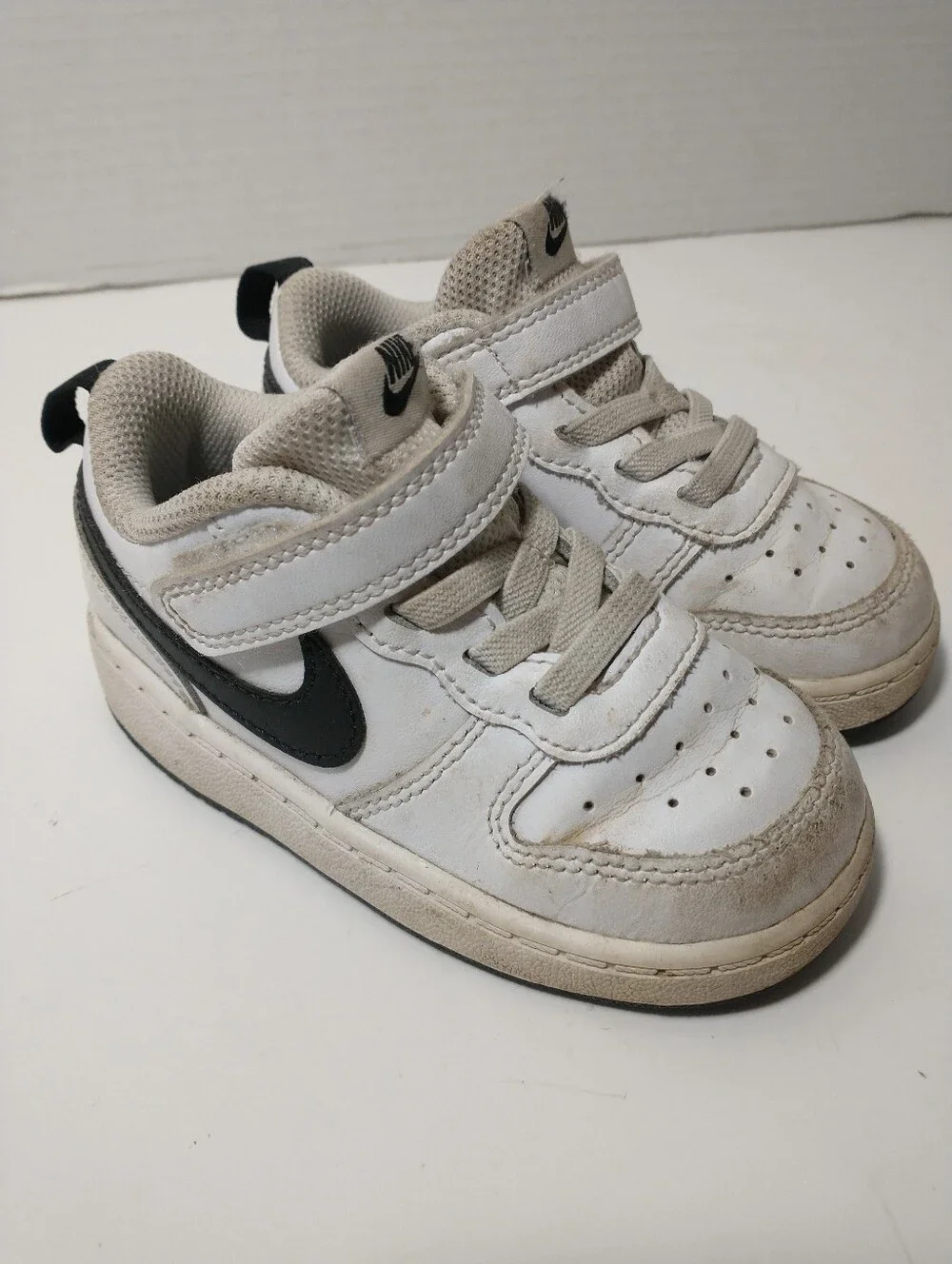Nike White Sneakers with Black Swoosh, Toddler Size 7C, Loop And Hook Closure